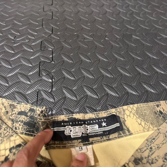 Snake Print Flare Jeans - Picture 4 of 5